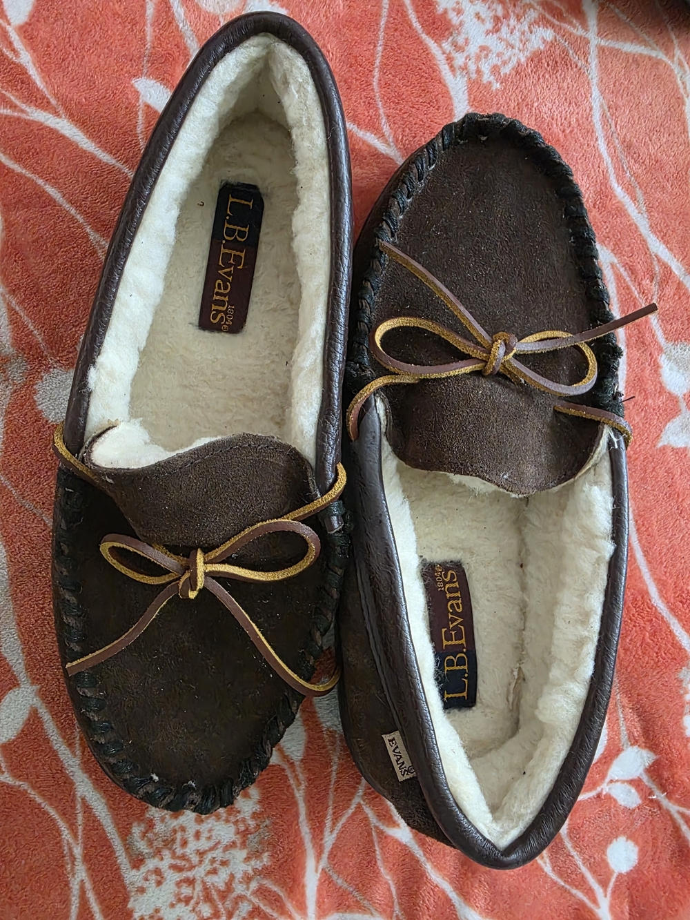 NWOT L.B. Evans Brown Suede Moccasin Slippers with Tan Bow